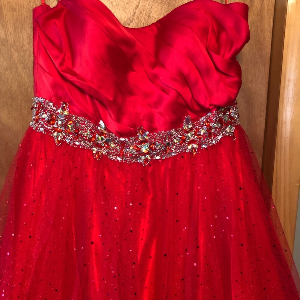 McDuggal Couture Red Sparkle ball gown, size 16 WITH included matching purse